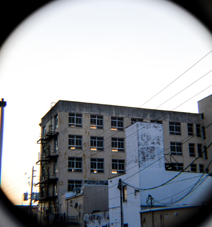 Surveillance discrète dun immeuble par détective privé